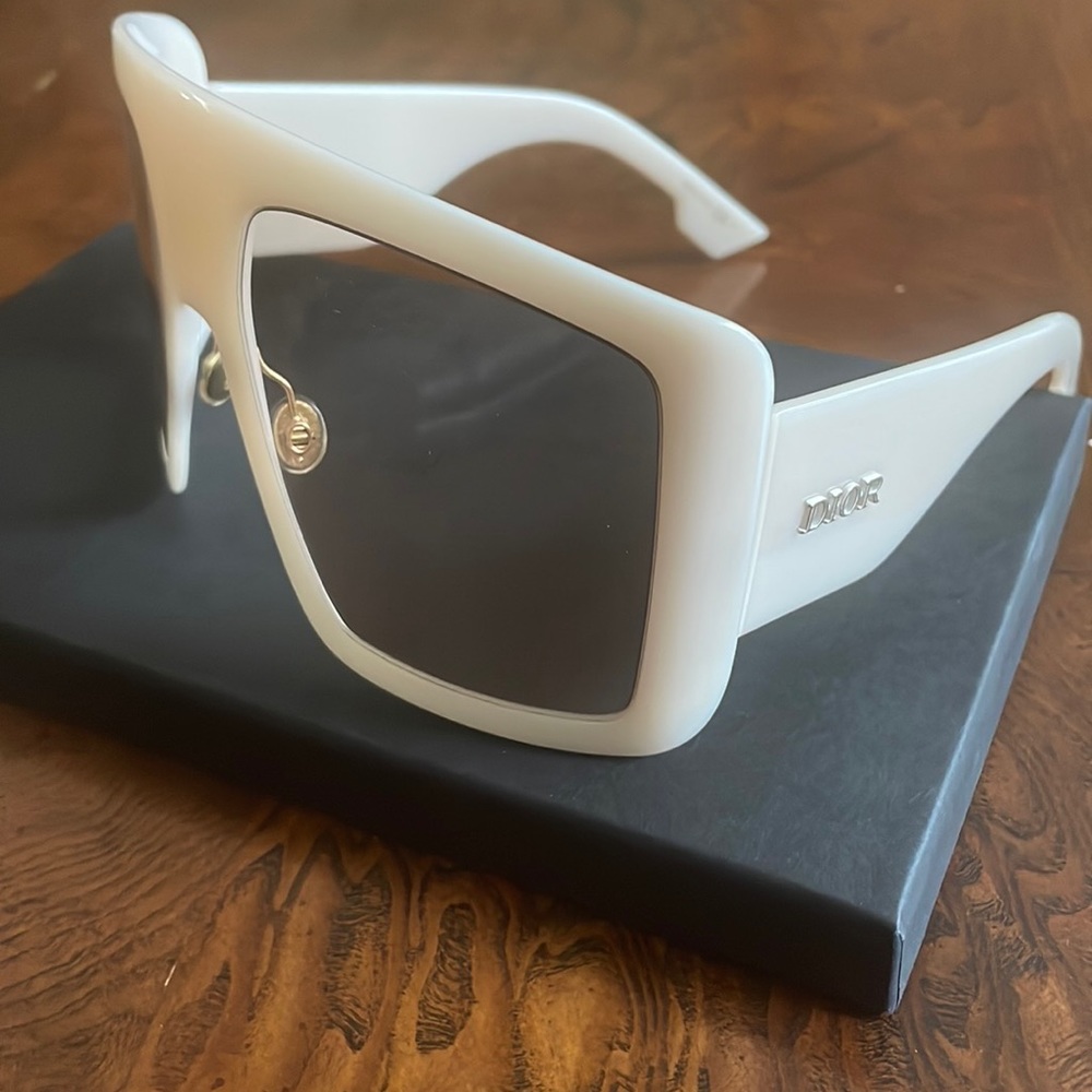 Dior so light blush sunglasses